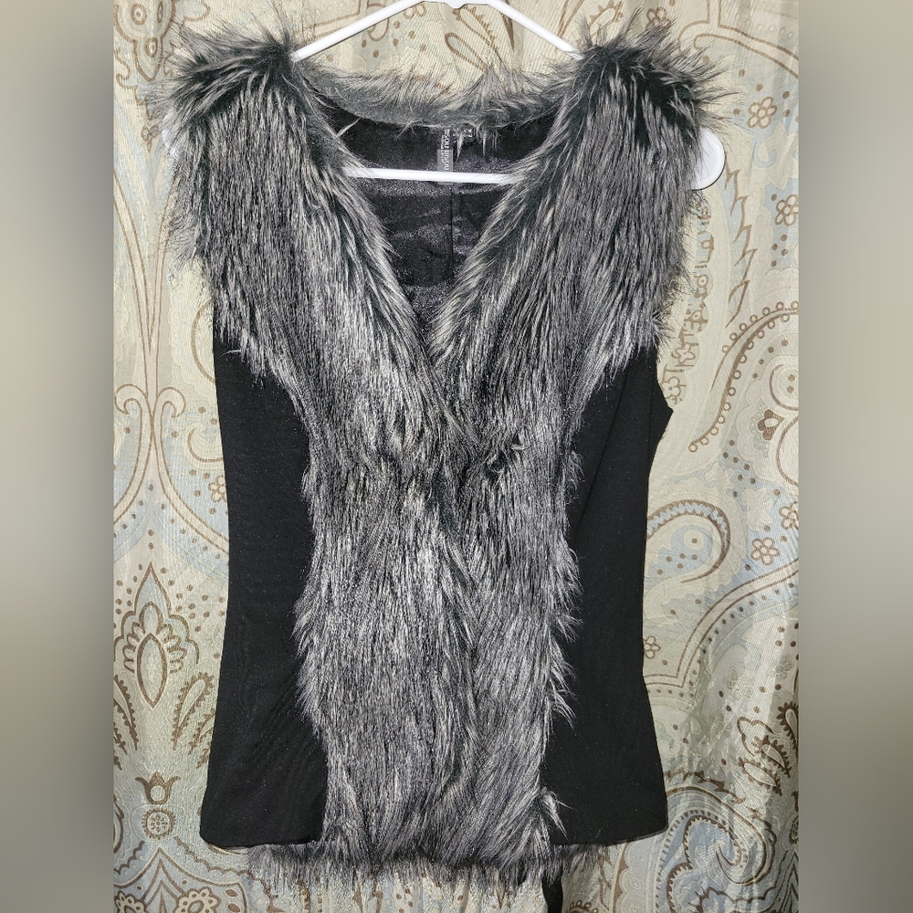 Chic Faux Fur Vest